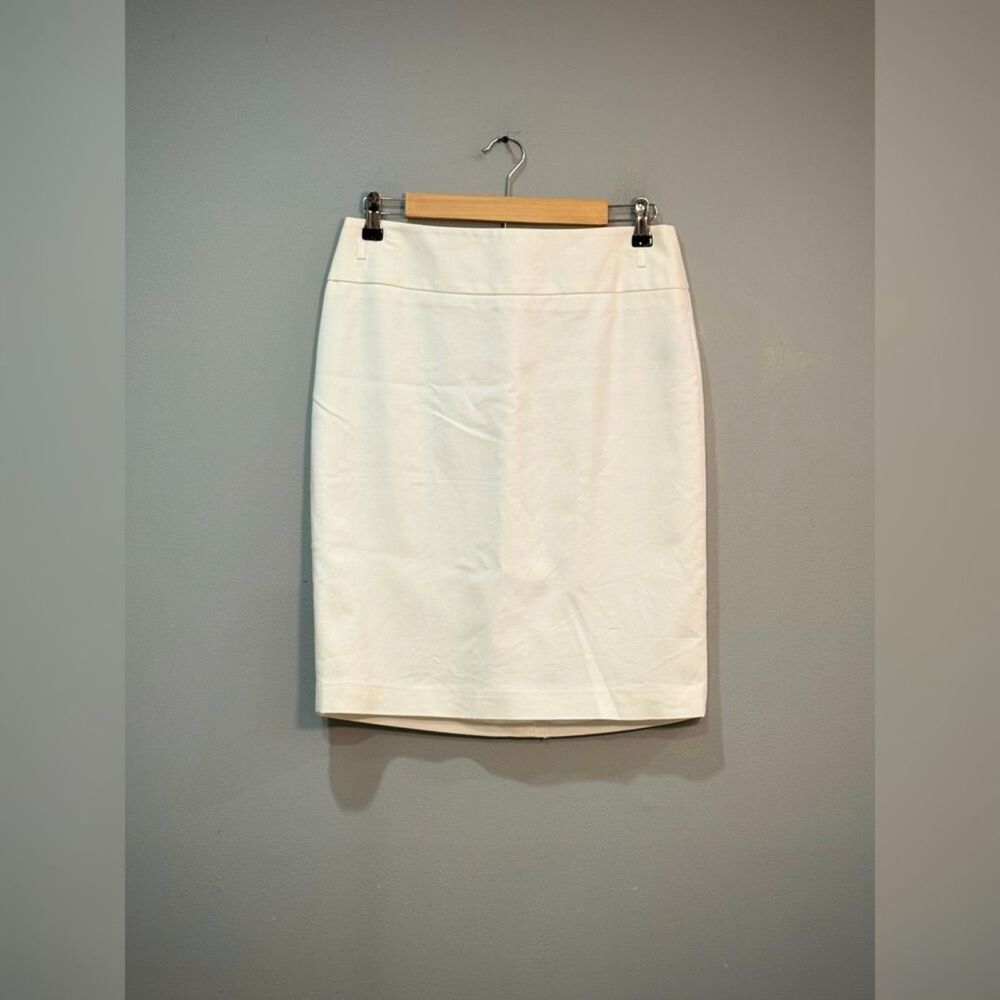 White Liz Claiborne Pencil Skirt Size 6 EUC - Picture 4 of 6